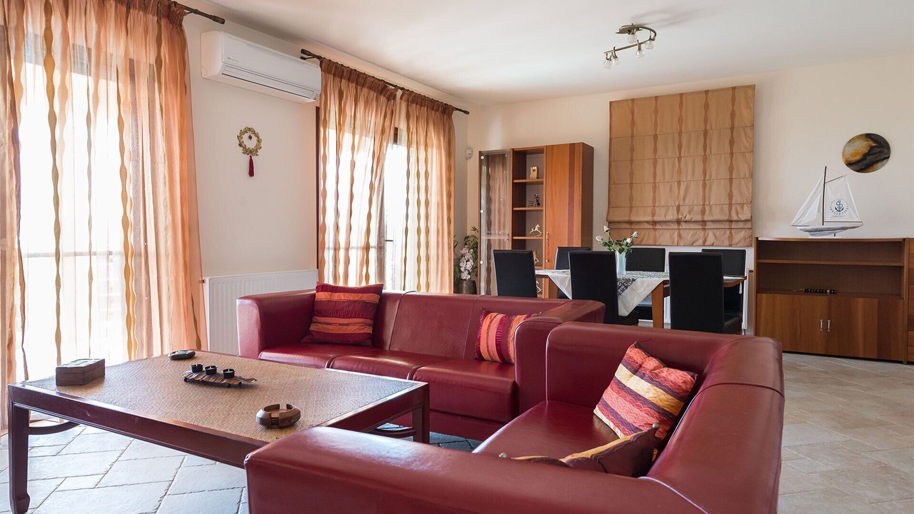 Photo of Livingroom in Karavados