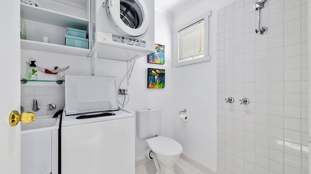 Photo of Bathroom in Low Head