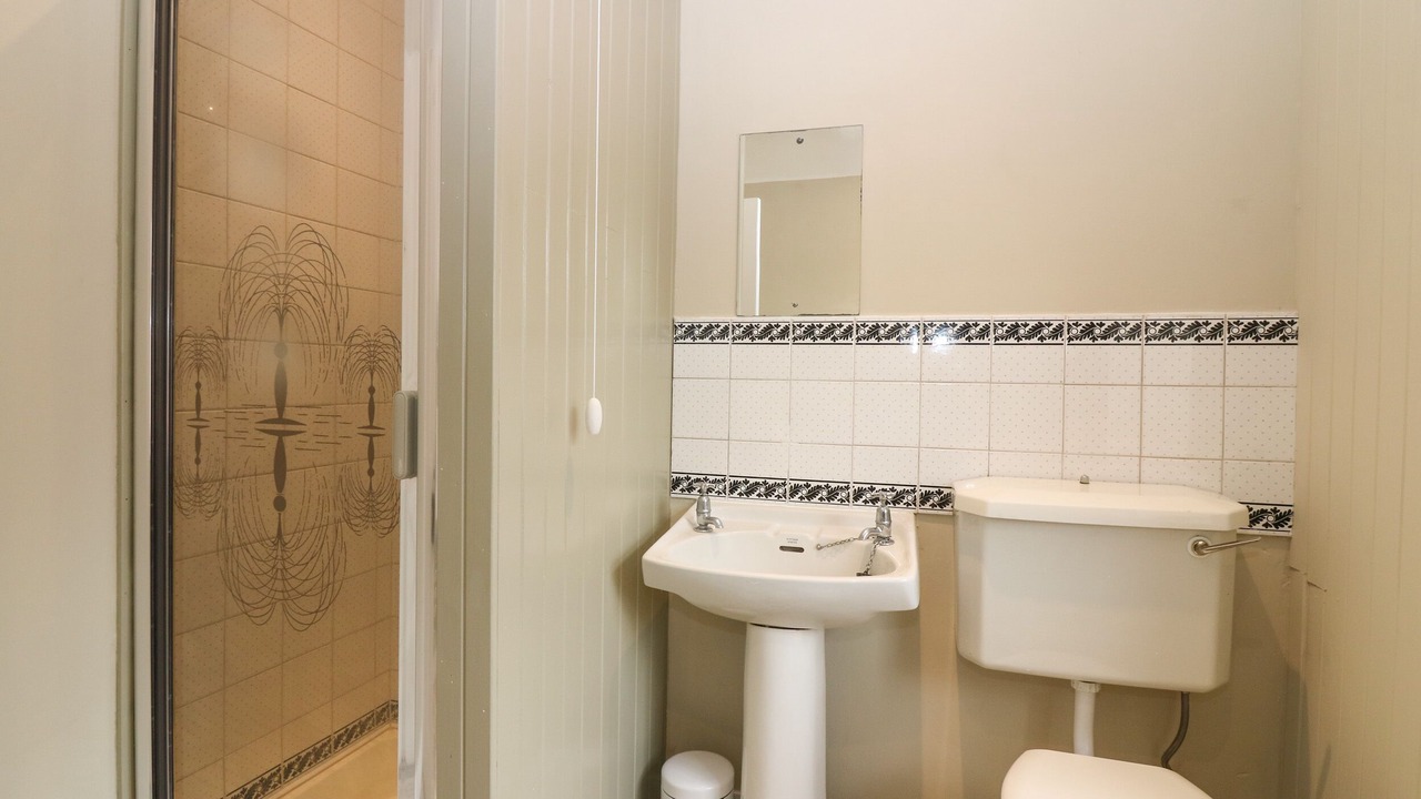 Photo of Bathroom in Elgin
