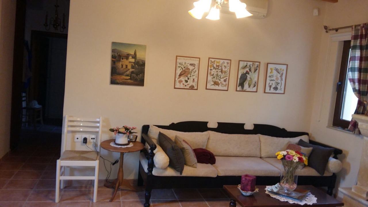 Photo of Livingroom in Khoustouliana