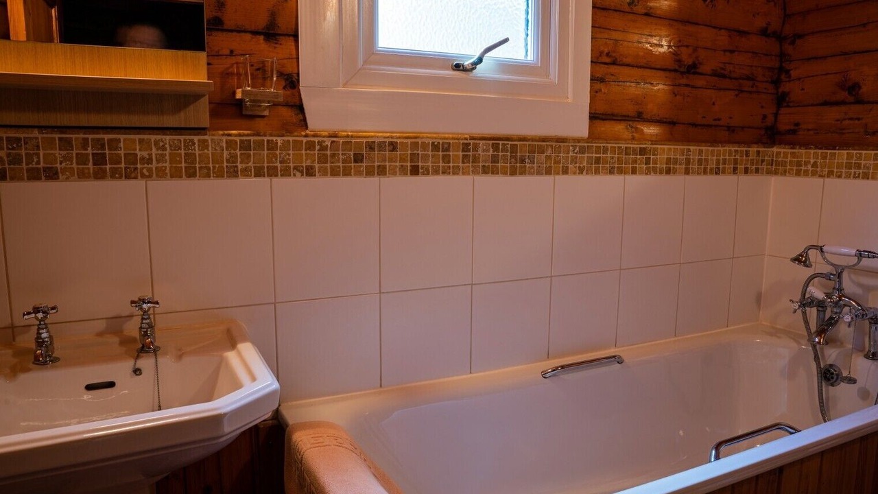 Photo of Bathroom in Duirinish
