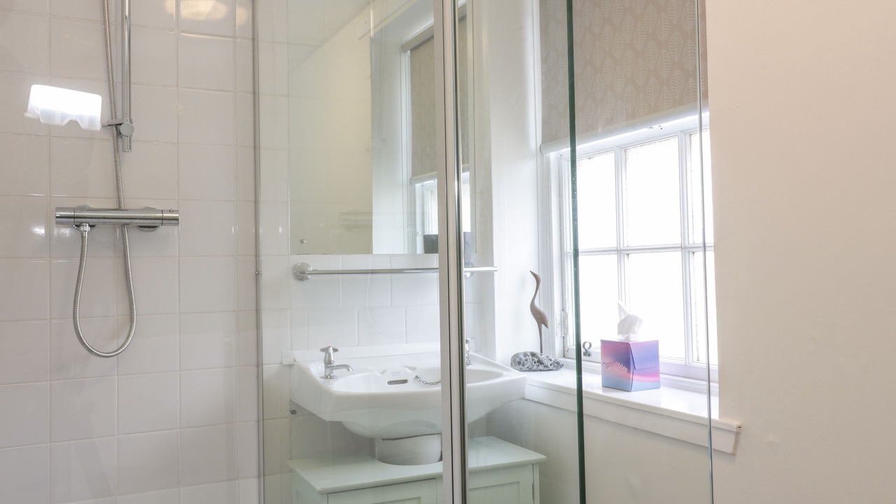Photo of Bathroom in Melrose