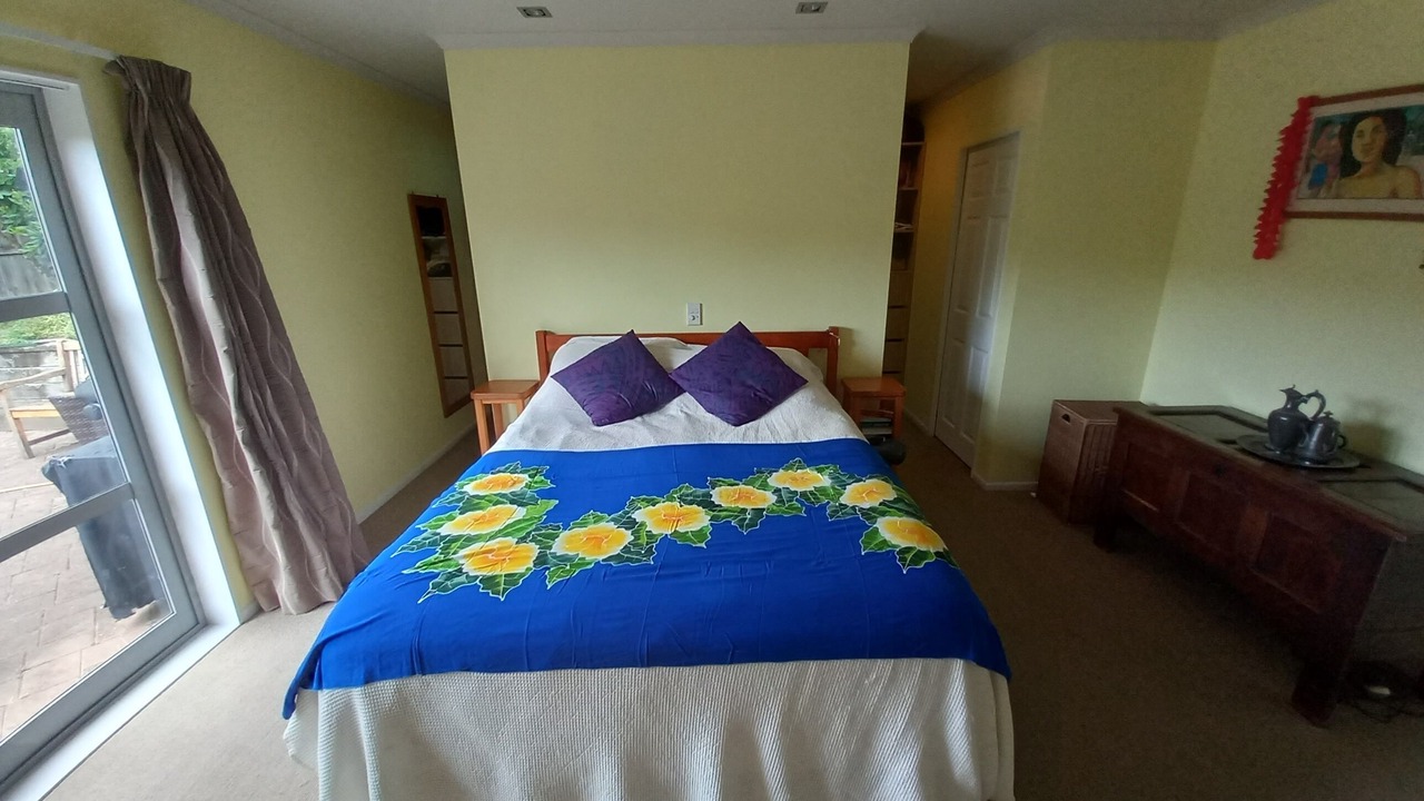 Photo of Bedroom in Maraetai