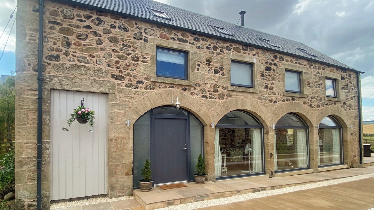 Photo of Outdoor in Duns