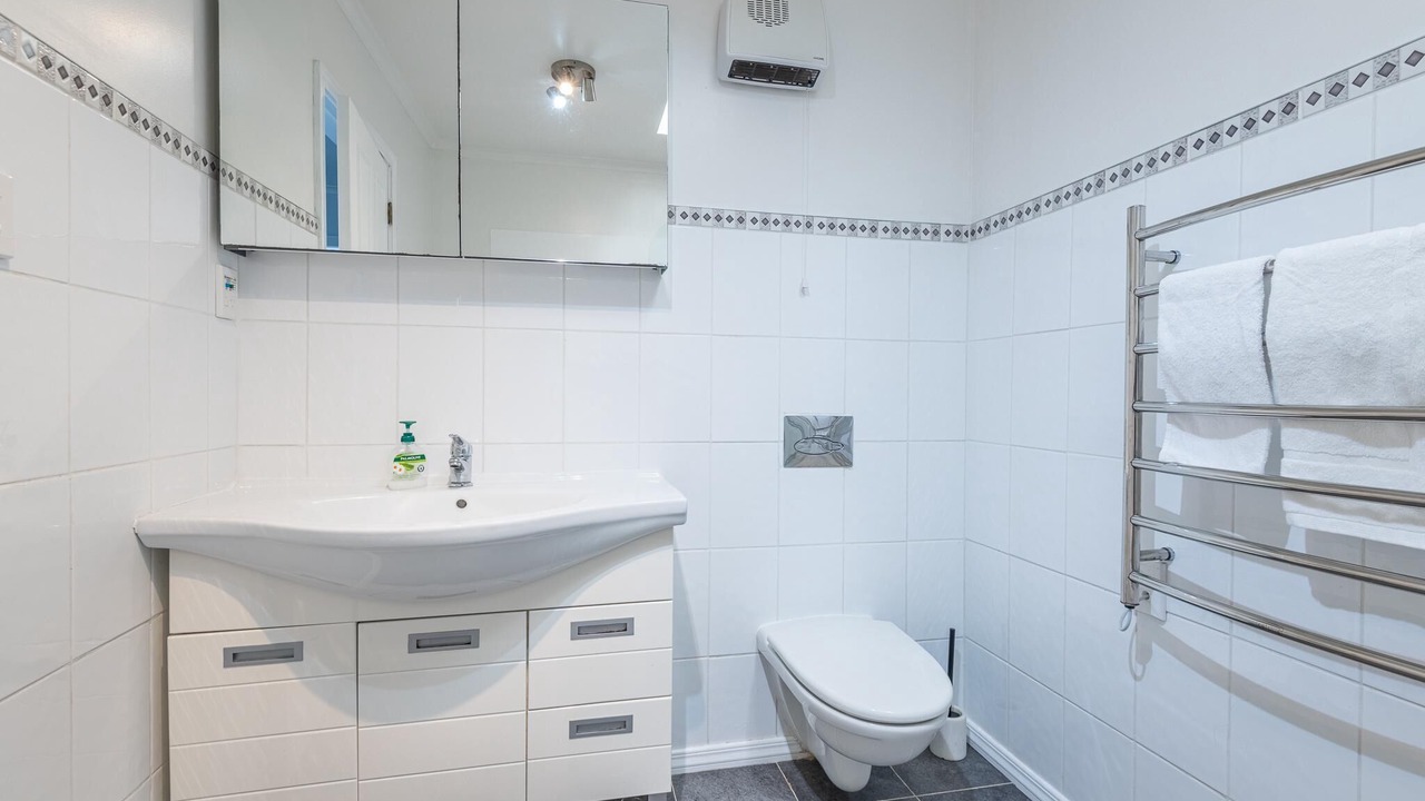 Photo of Bathroom in Lynmore
