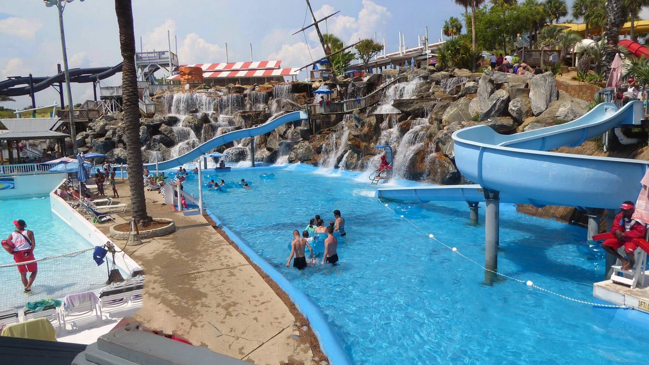 Photo of Others in Holiday Isle