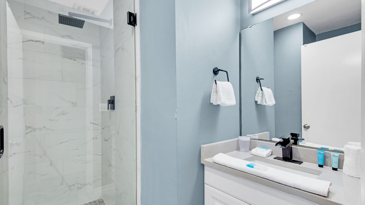 Photo of Bathroom in Holiday Isle
