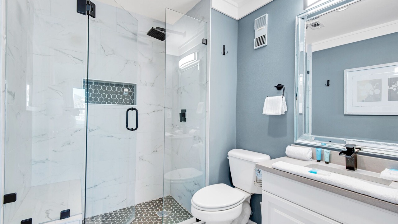 Photo of Bathroom in Holiday Isle