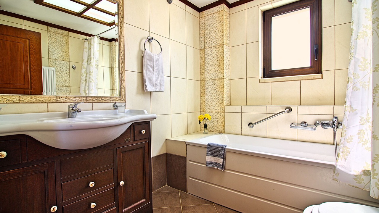 Photo of Bathroom in Polemarchi