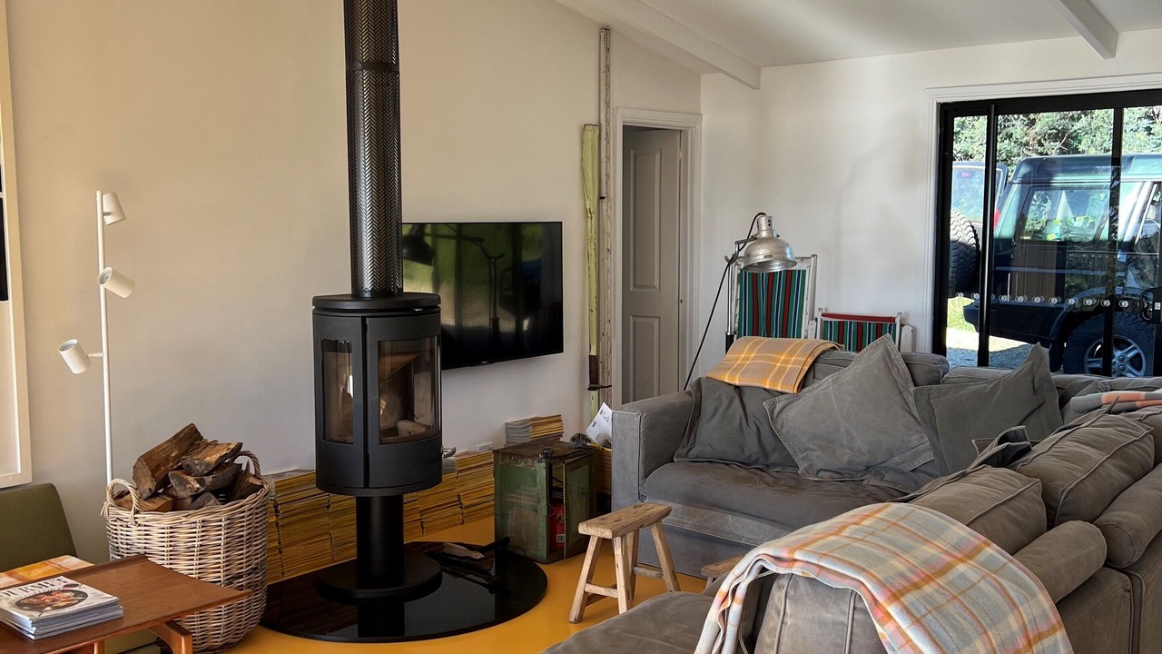 Photo of Livingroom in Dennes Point