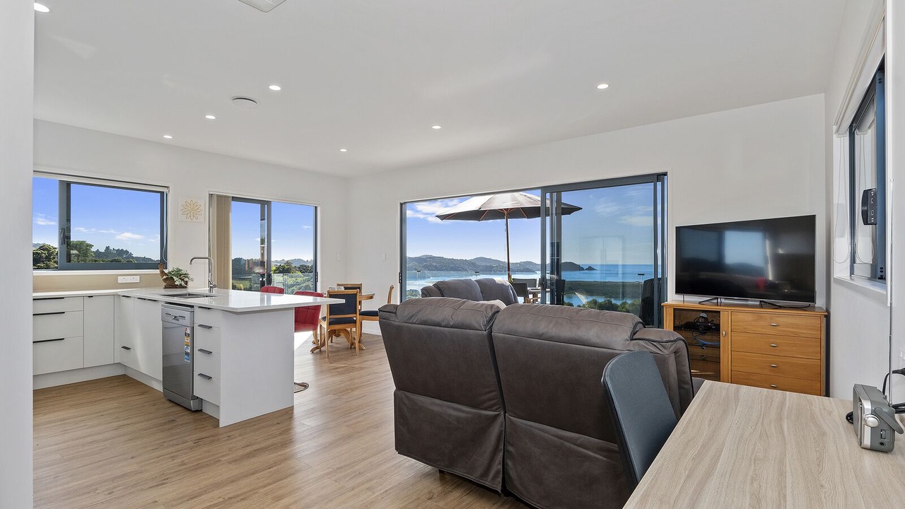 Photo of Livingroom in Ngunguru
