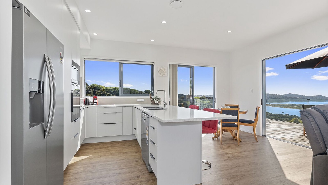 Photo of Kitchen in Ngunguru