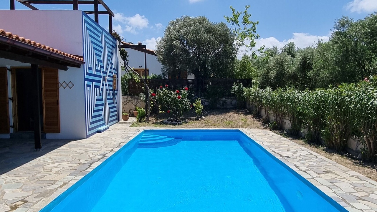 Photo of Outdoor in Roumeli