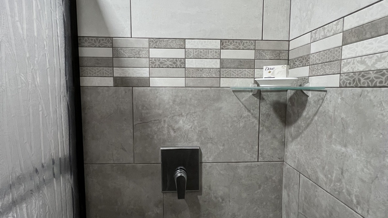 Photo of Bathroom in Roble