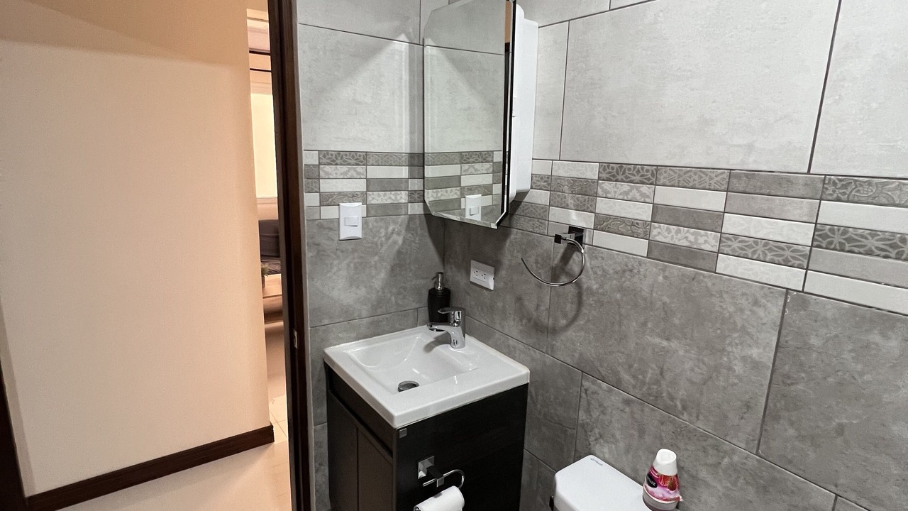 Photo of Bathroom in Roble