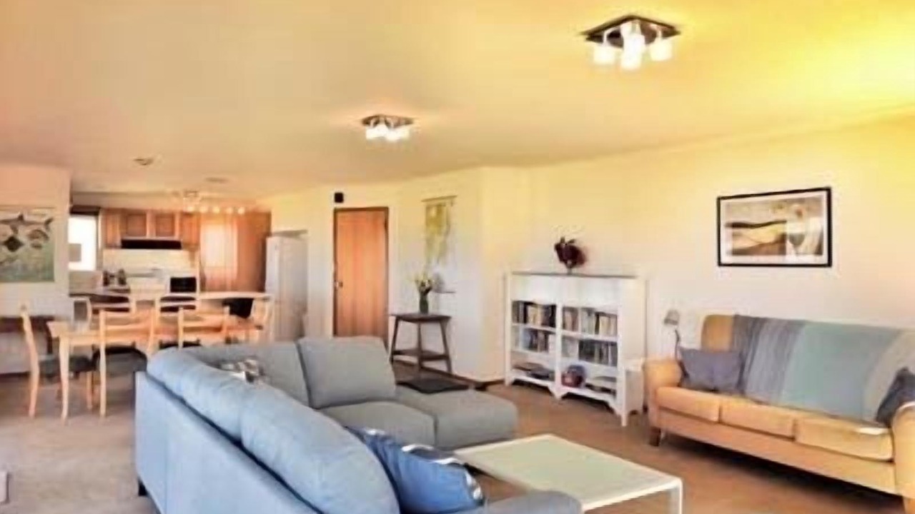 Photo of Livingroom in Surveyors Bay