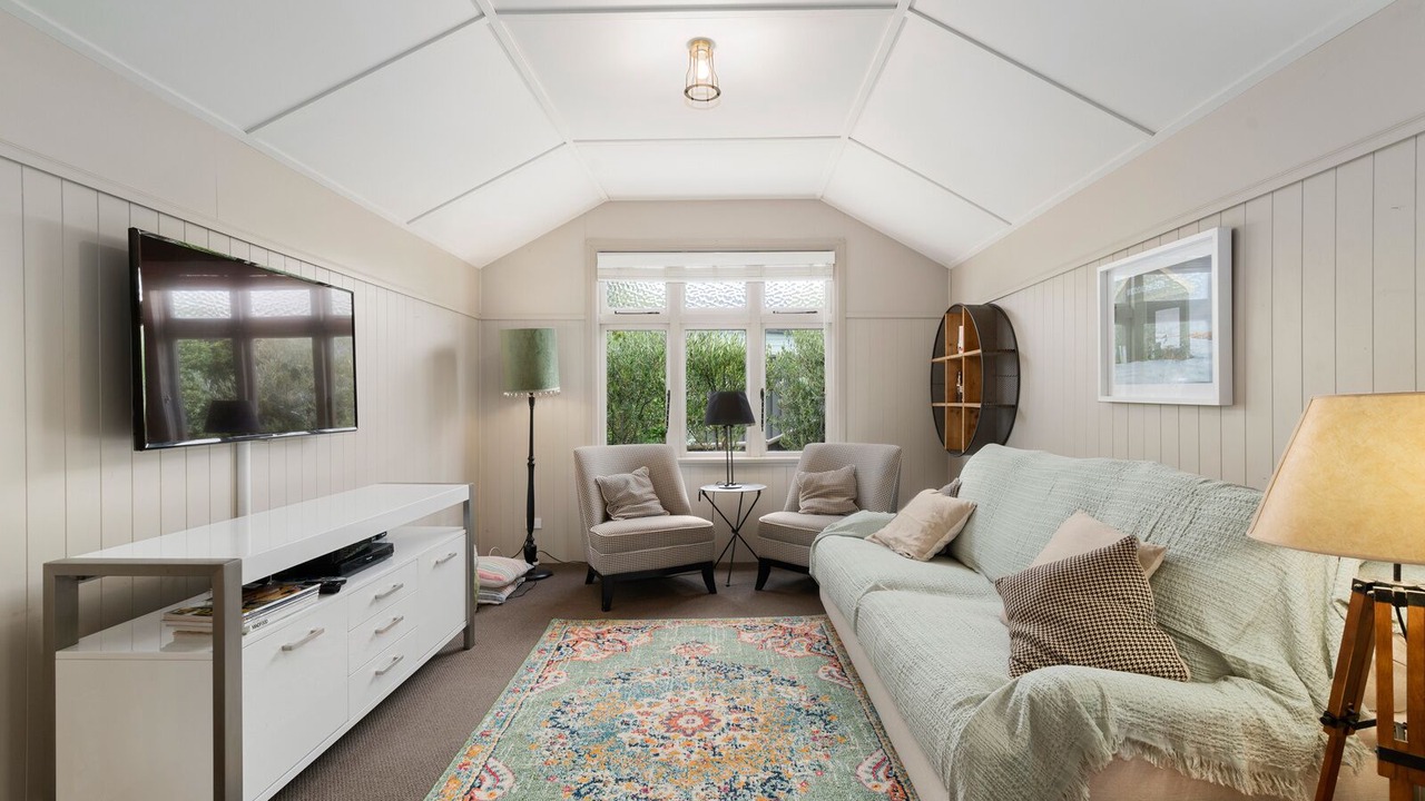 Photo of Livingroom in Lowburn