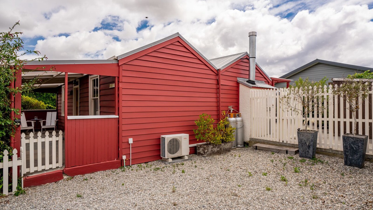 Photo of Outdoor in Lowburn