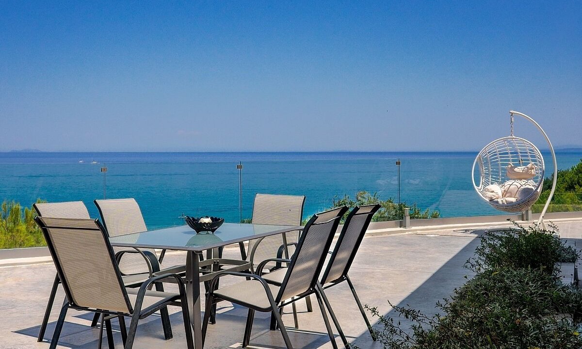 Photo of Outdoor in Neromilos