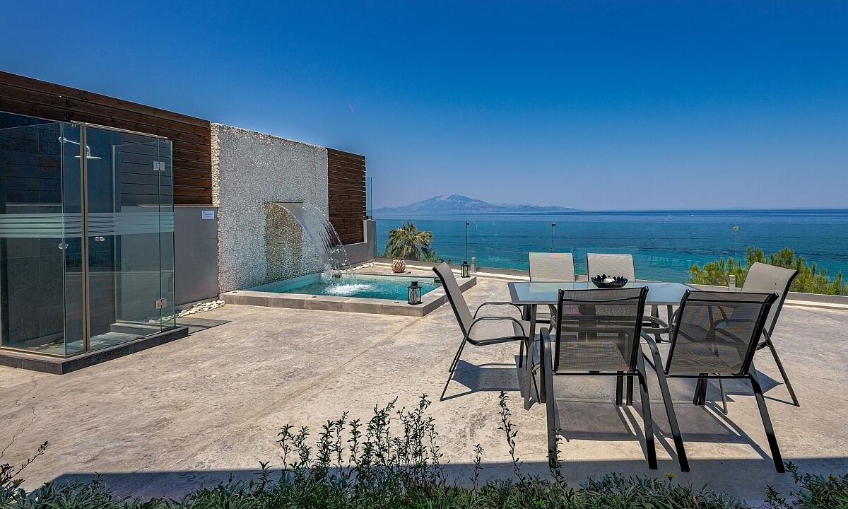 Photo of Outdoor in Neromilos