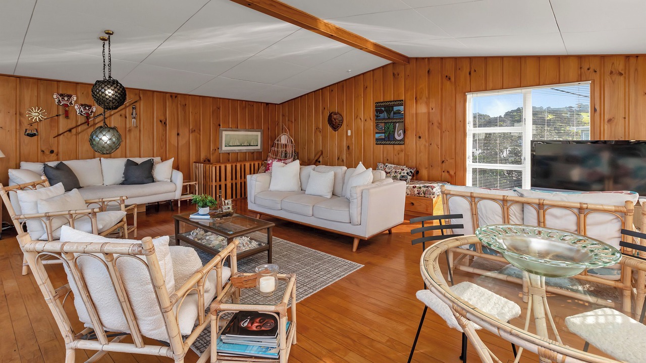 Photo of Livingroom in Matapouri