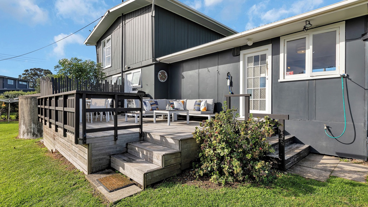 Photo of Patio Balcony in Matapouri