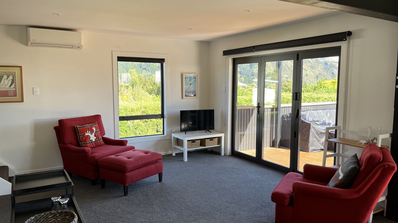 Photo of Livingroom in Lake Hawea