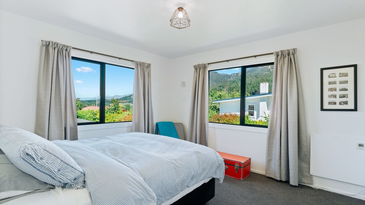 Photo of Bedroom in Lake Hawea