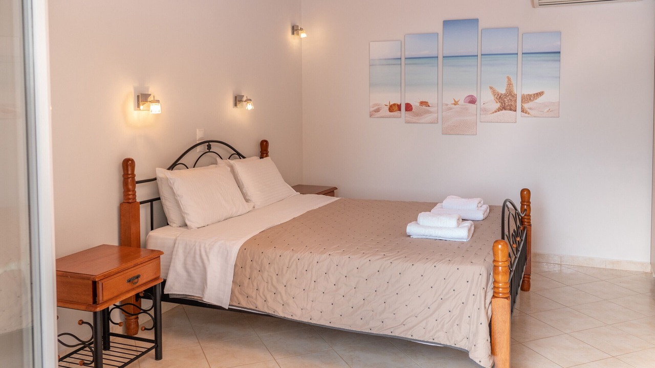Photo of Bedroom in Skala
