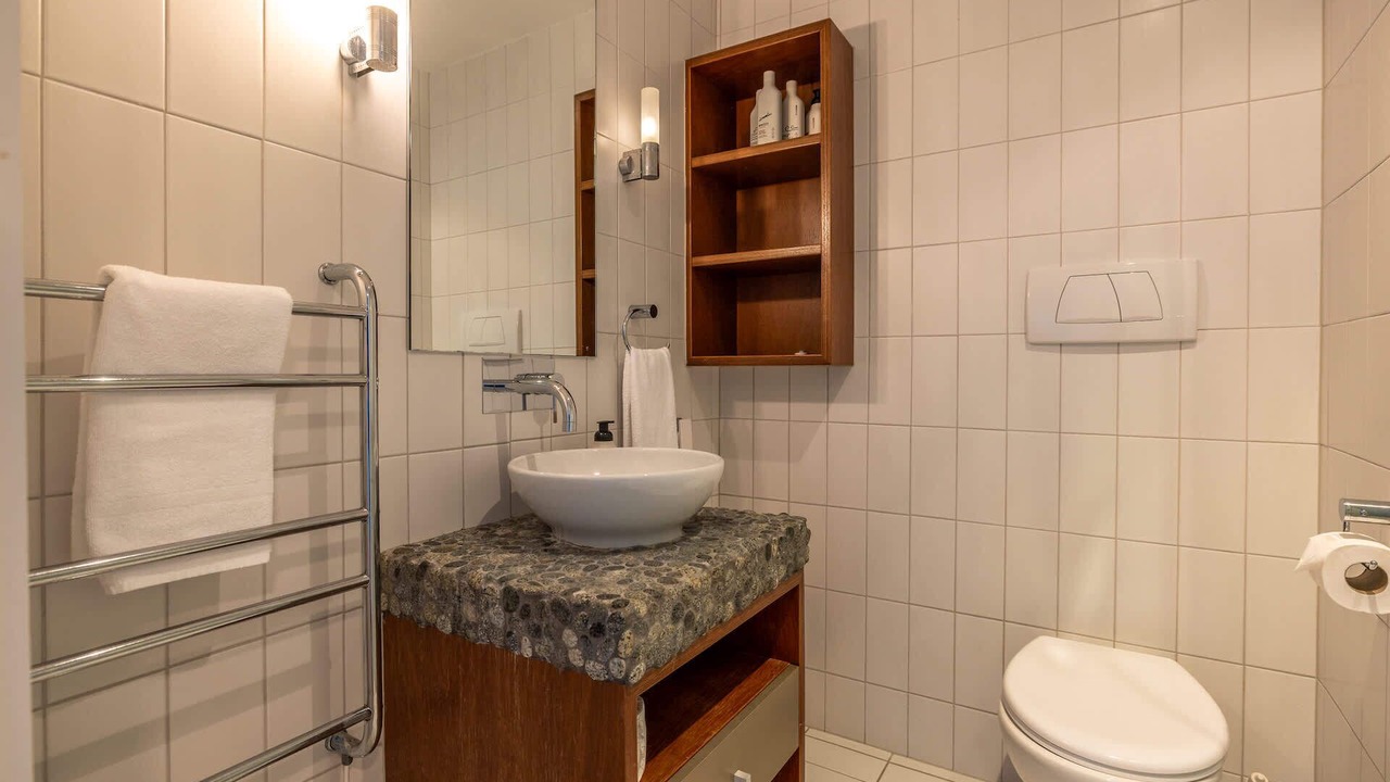 Photo of Bathroom in Onetangi