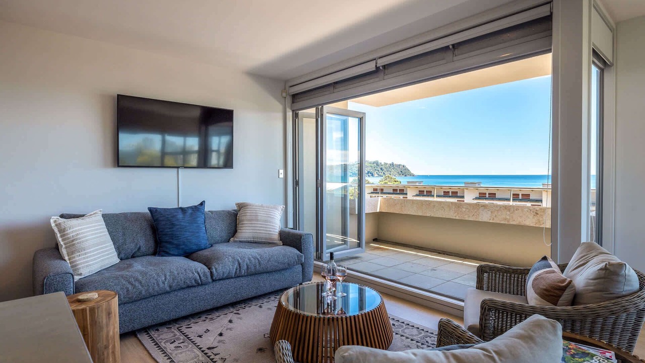 Photo of Livingroom in Onetangi