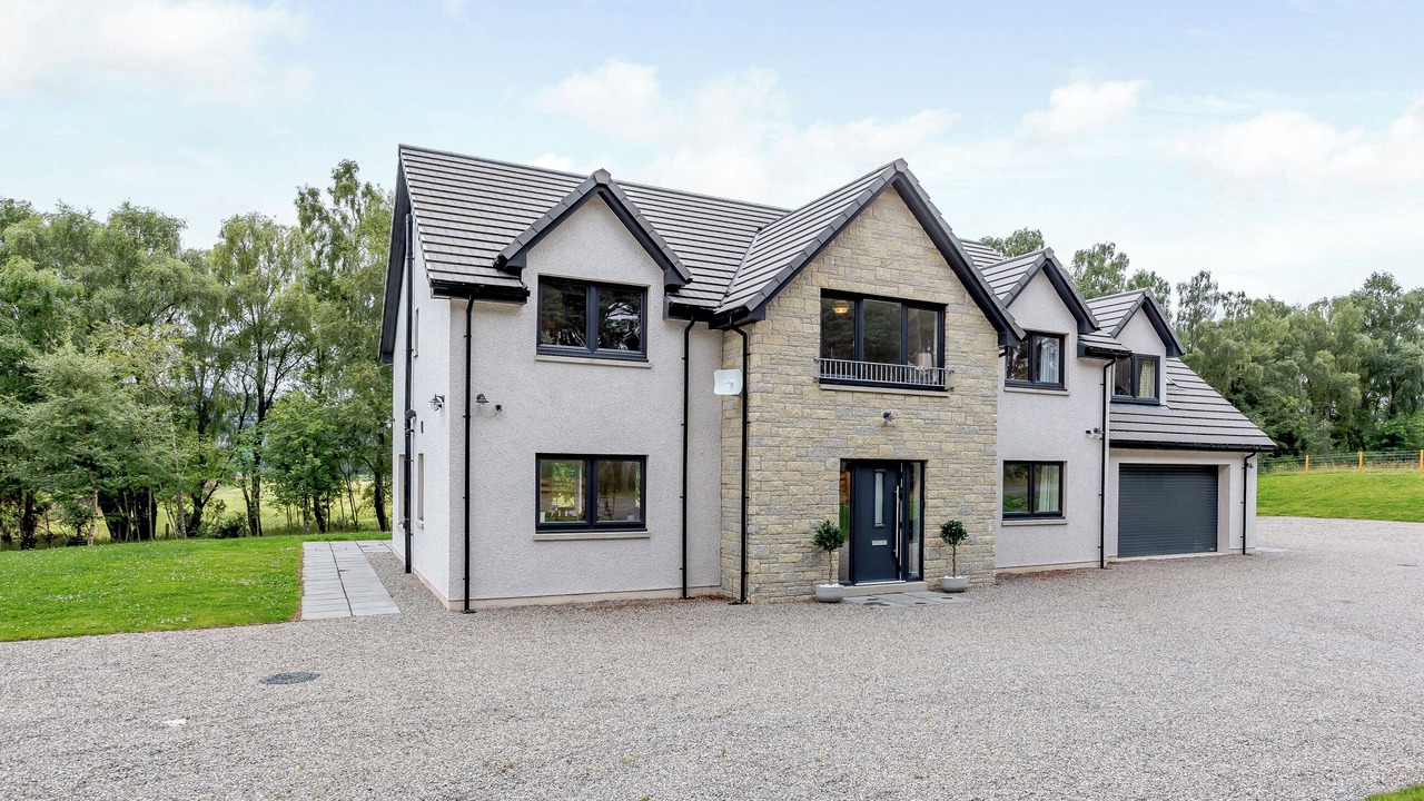 Photo of Others in Aberlour