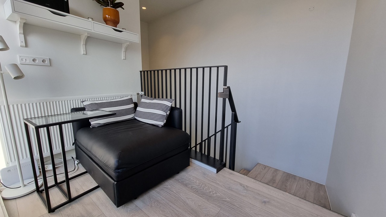 Photo of Livingroom in Downtown