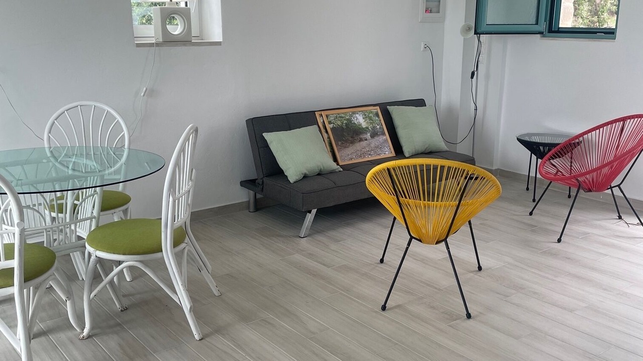 Photo of Livingroom in Douliana