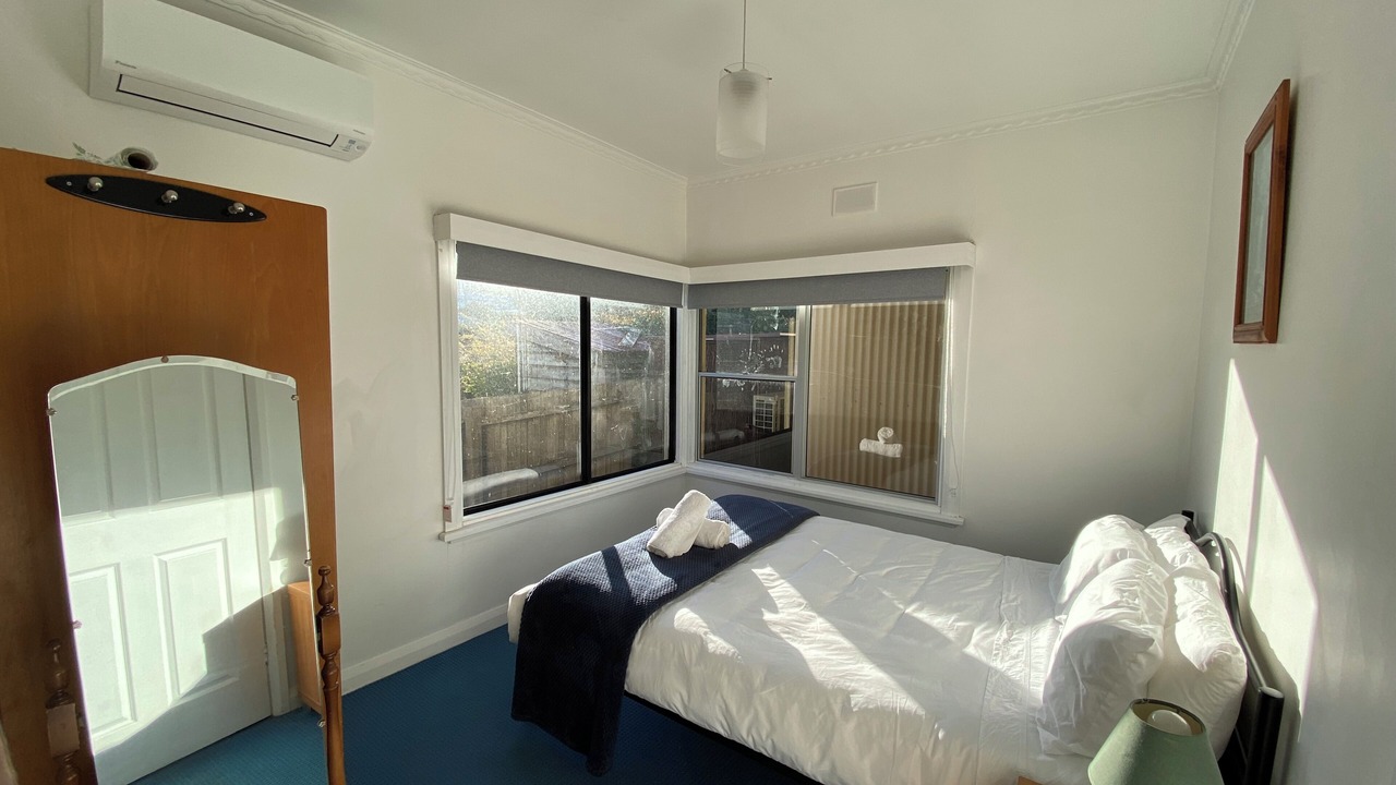 Photo of Bedroom in Howrah
