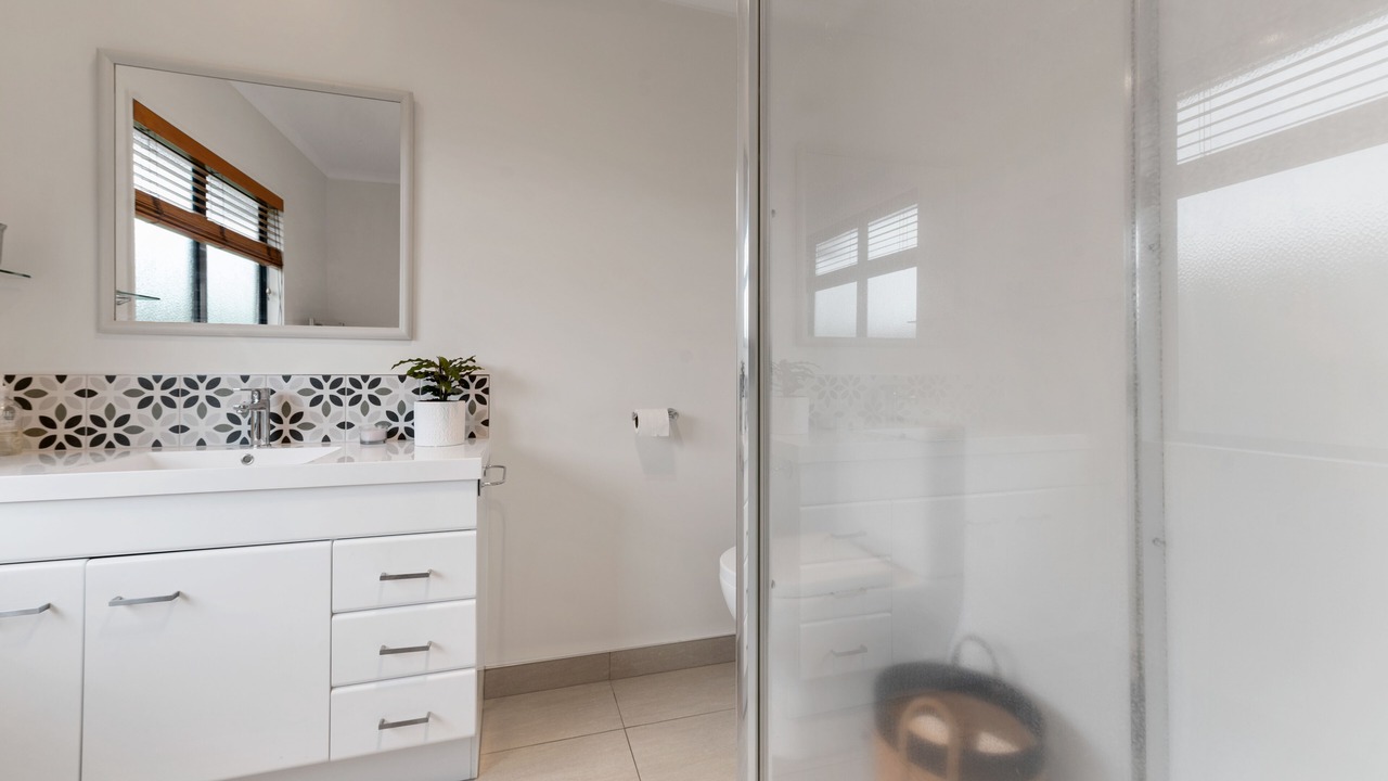 Photo of Bathroom in Kawaha Point