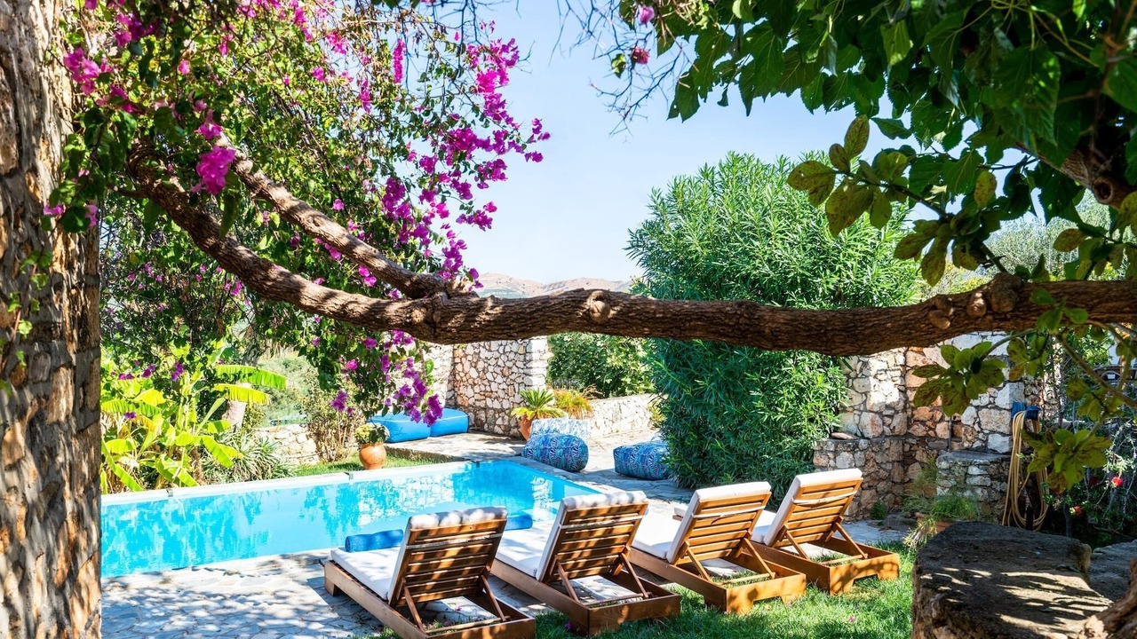 Photo of Outdoor in Roumeli