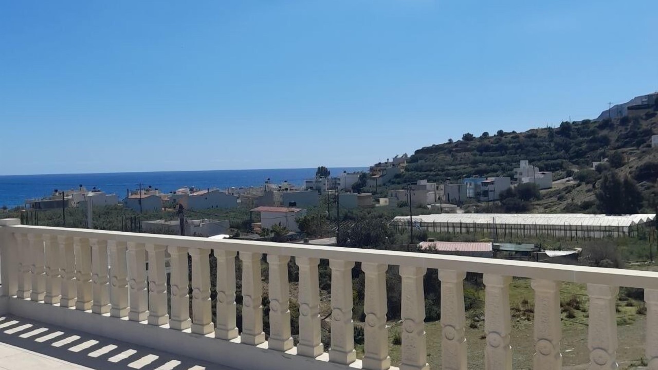 Photo of Patio Balcony in Minoa Pediada
