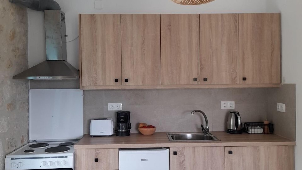 Photo of Kitchen in Minoa Pediada