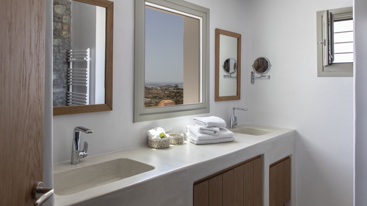 Photo of Bathroom in Plintri