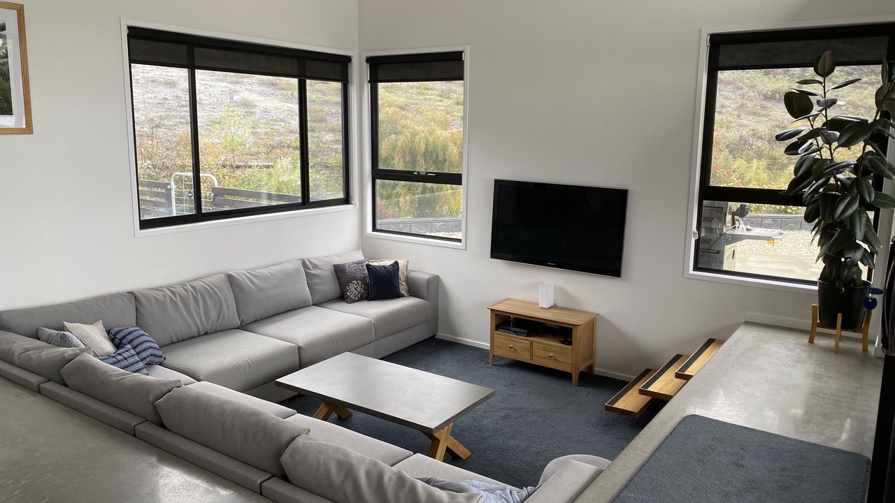 Photo of Livingroom in Lower Snug
