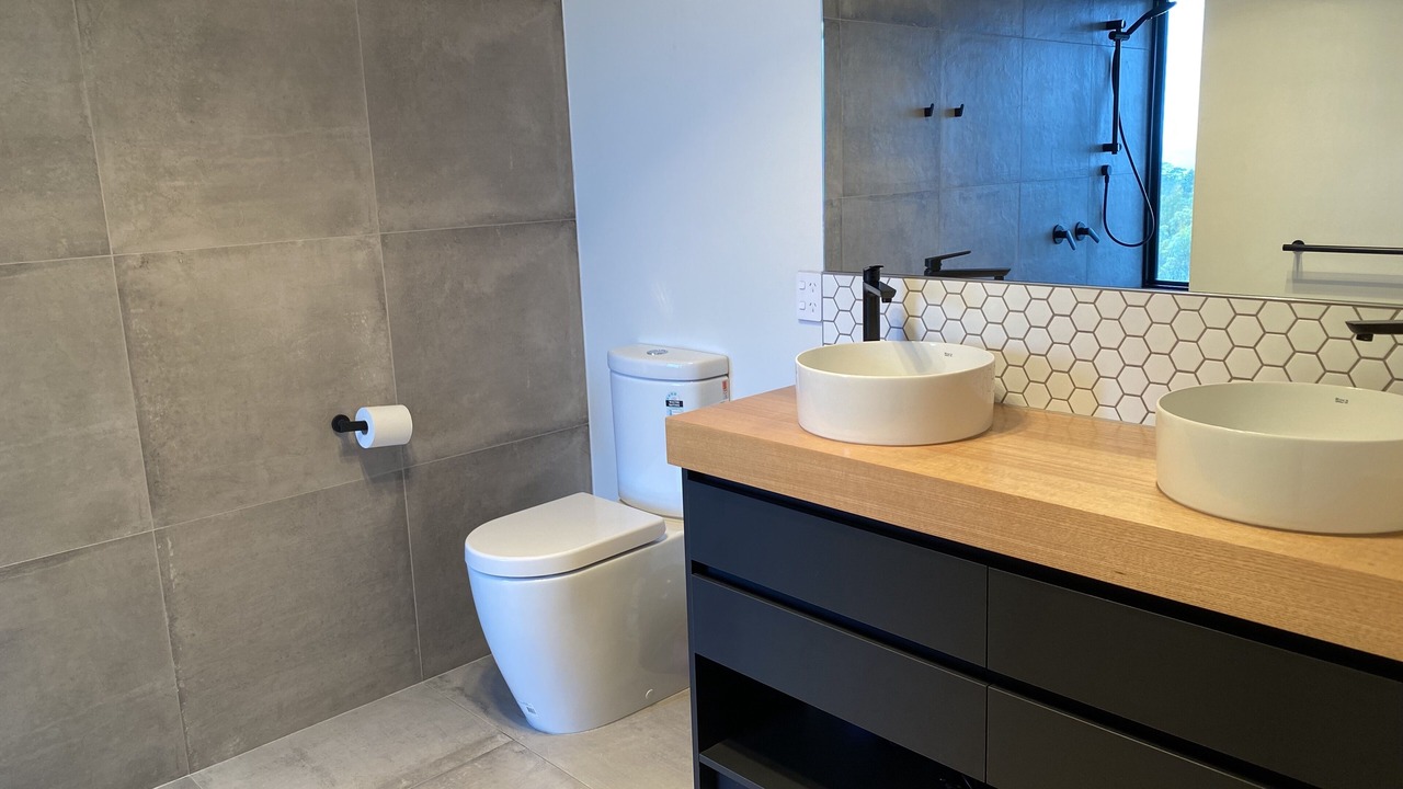 Photo of Bathroom in Lower Snug