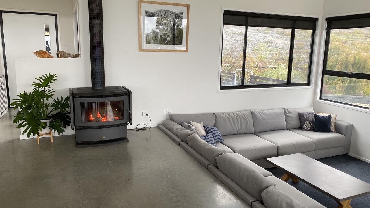 Photo of Livingroom in Lower Snug