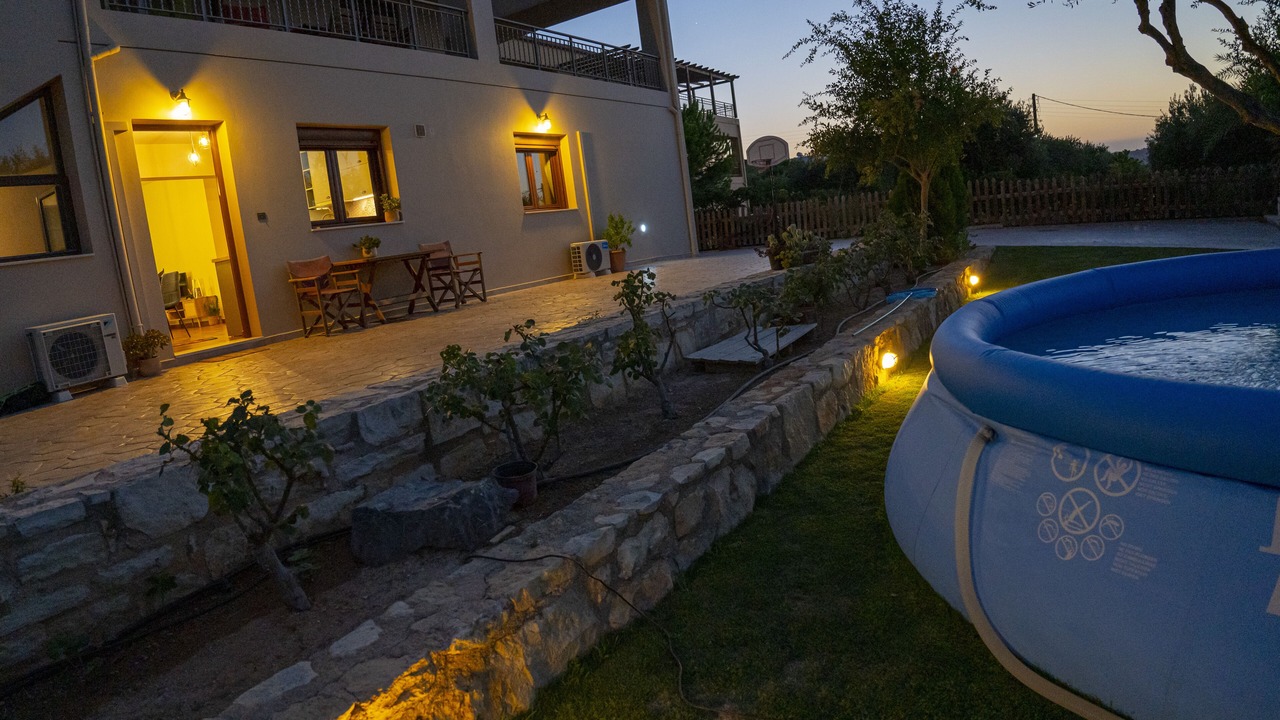 Photo of Patio Balcony in Vathianos Kampos