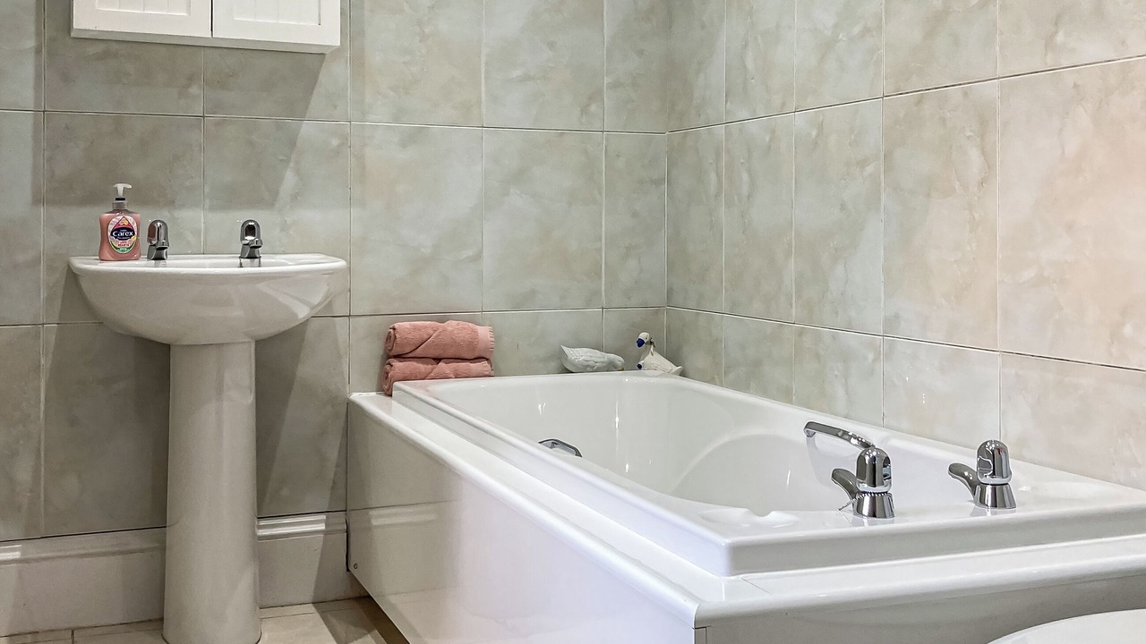 Photo of Bathroom in Kirkcaldy