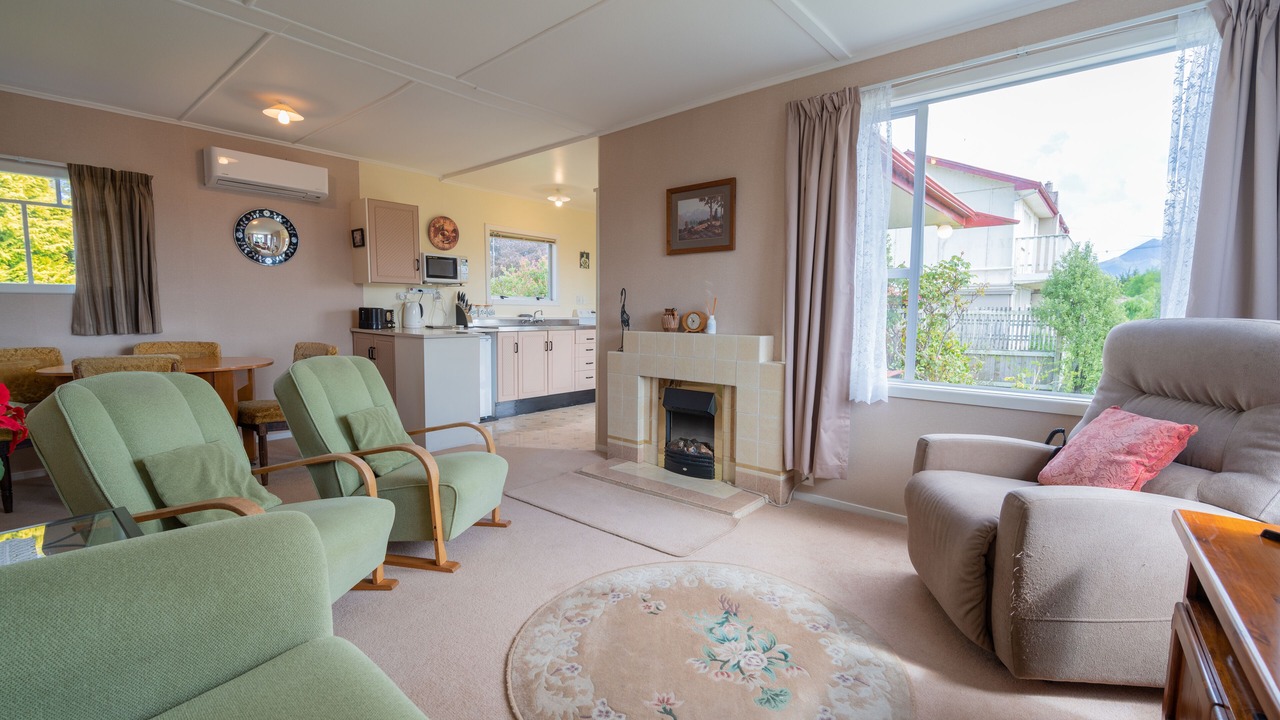 Photo of Livingroom in Te Anau