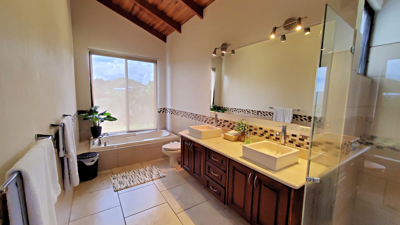 Photo of Bathroom in Mercedes