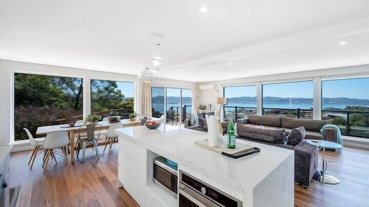 Photo of Others in Sandy Bay
