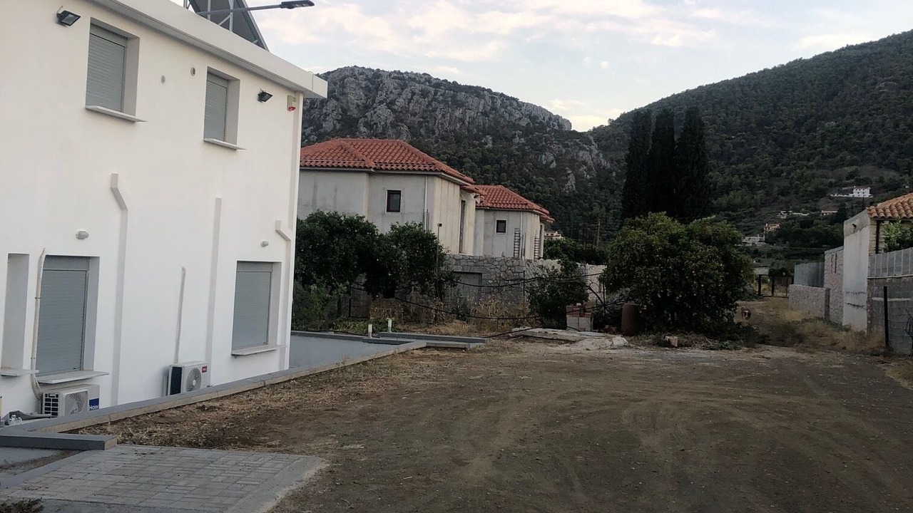 Photo of Outdoor in Melissopetra