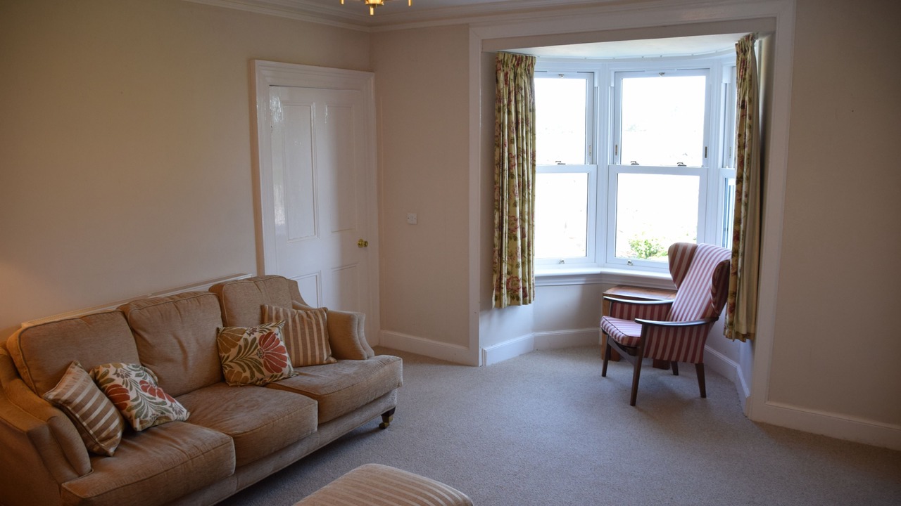 Photo of Livingroom in Rockcliffe
